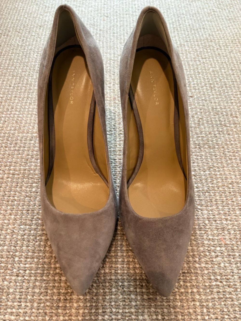 Size 9, Gray suede pumps, Ann taylor